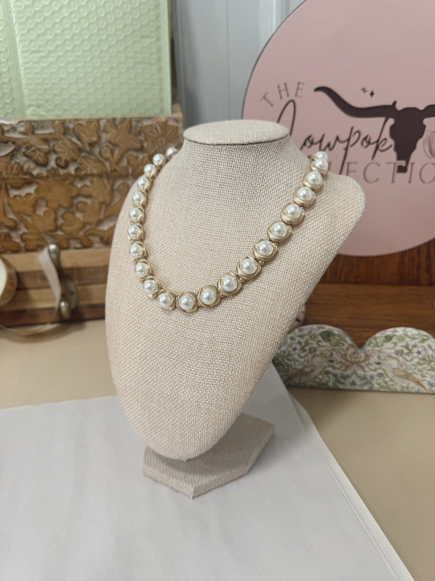 Classy Pearl Necklace