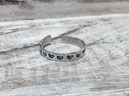 Thin Heart Ring