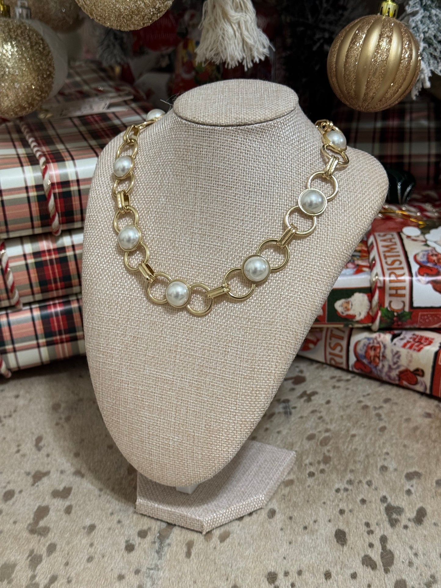 Timeless Pearl Necklace