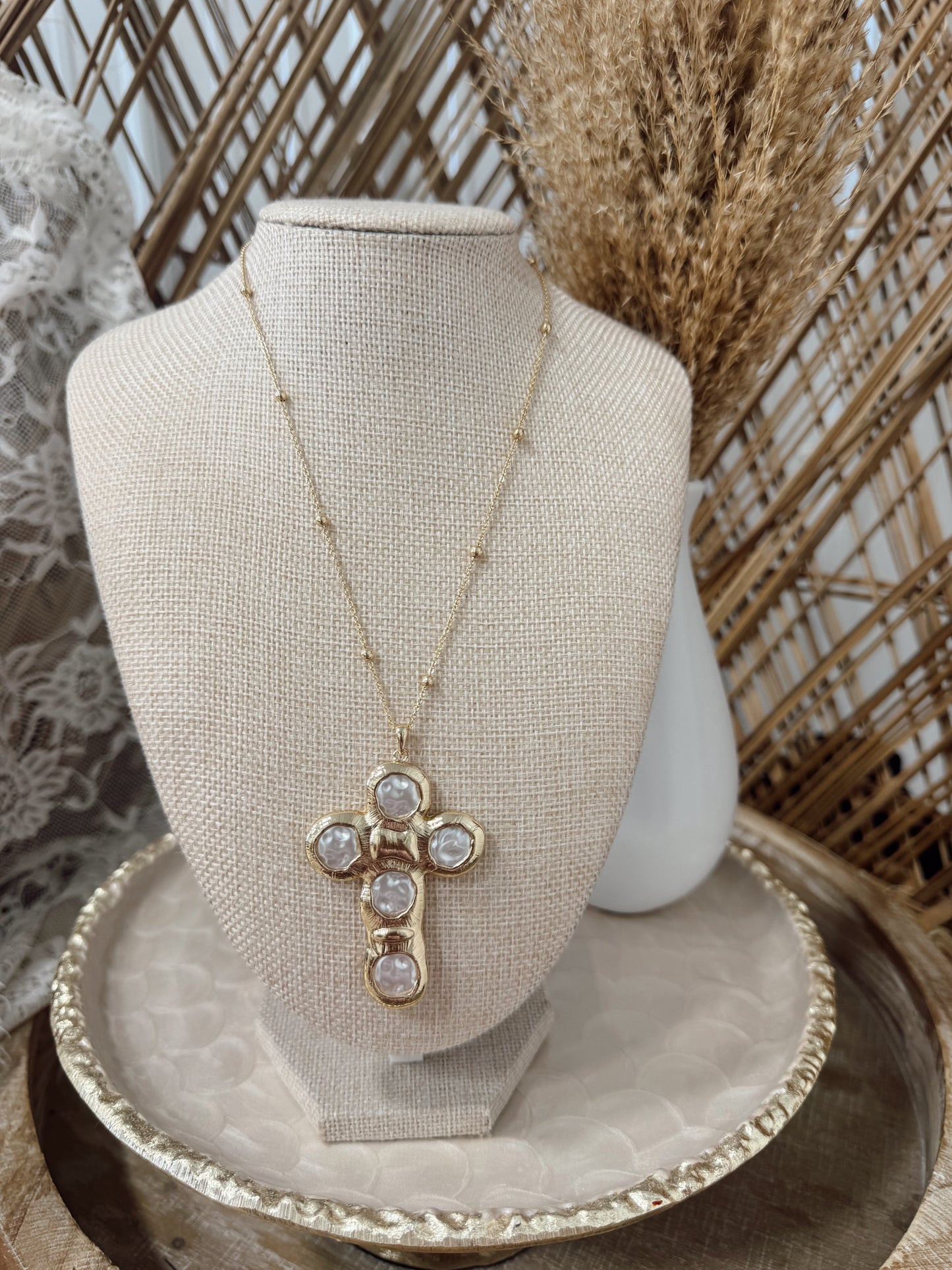 Perla Cross Necklace
