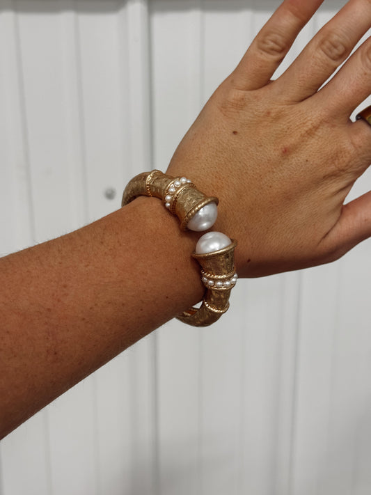 Classy Pearl Bracelet