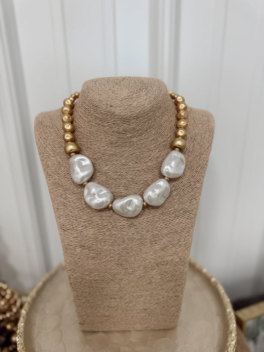 Golden Perla Necklace