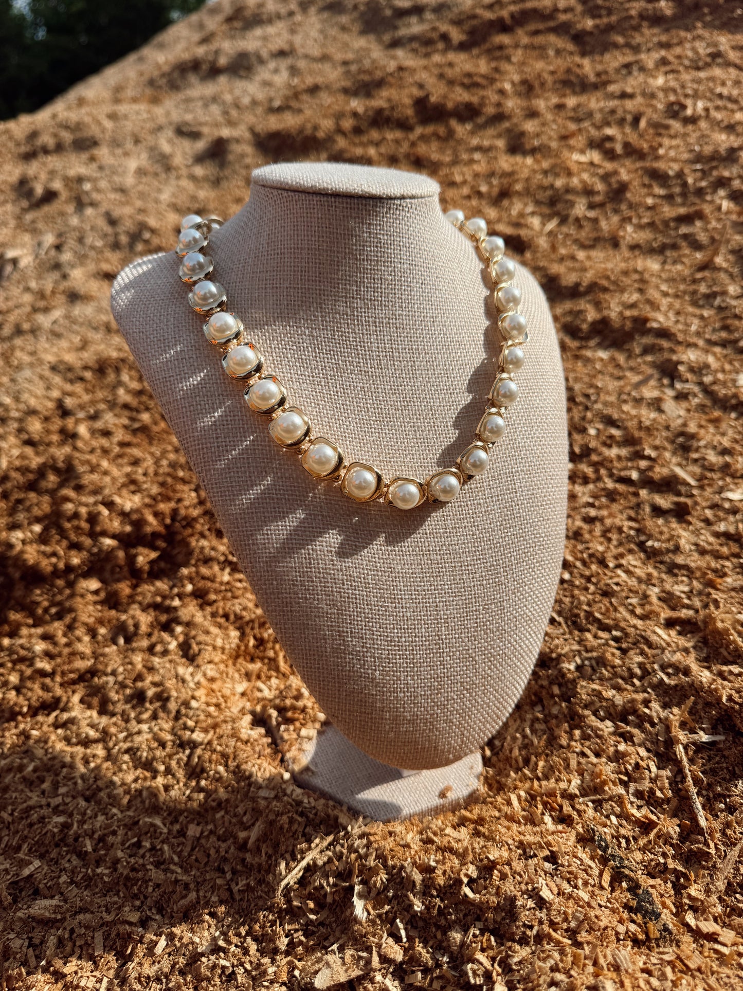 Classy Pearl Necklace *PREORDER*